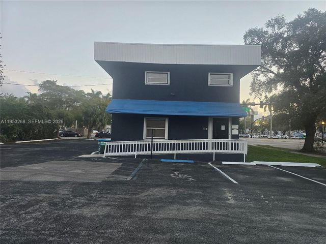 2555 Polk St, Hollywood, FL 33020