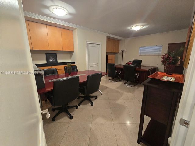 2555 Polk St, Hollywood, FL 33020