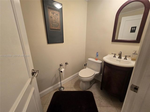 2555 Polk St, Hollywood, FL 33020