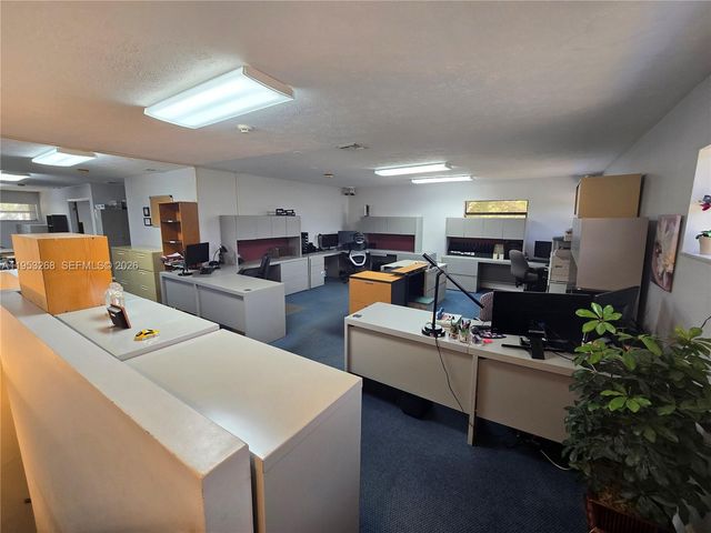 2555 Polk St, Hollywood, FL 33020