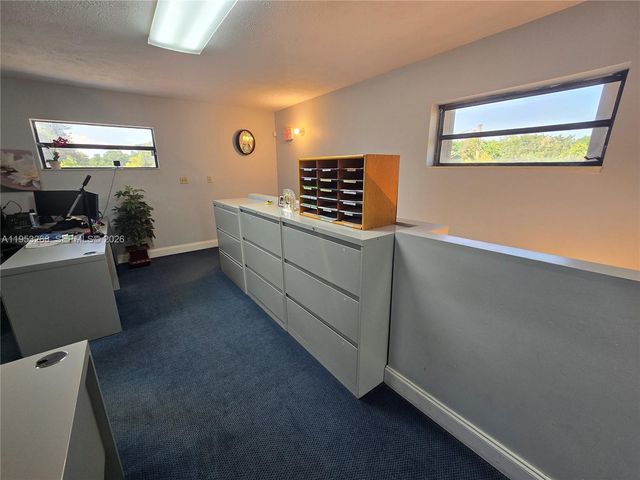 2555 Polk St, Hollywood, FL 33020