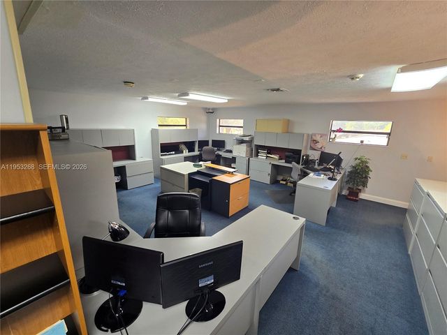 2555 Polk St, Hollywood, FL 33020