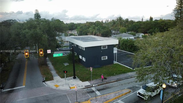 2555 Polk St, Hollywood, FL 33020