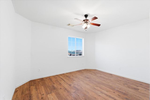 8319 Rusty Blackhaw Lane, Baytown, TX 77523