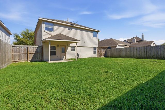 8319 Rusty Blackhaw Lane, Baytown, TX 77523