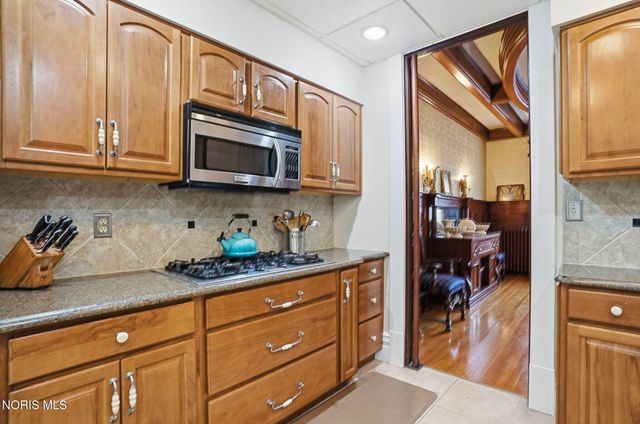 835 S Main Street, Findlay, OH 45840