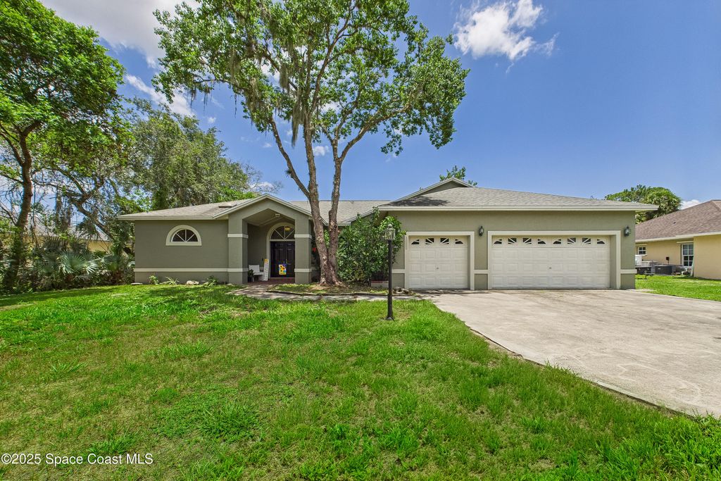 6350 Whispering Lane, Titusville, FL 32780