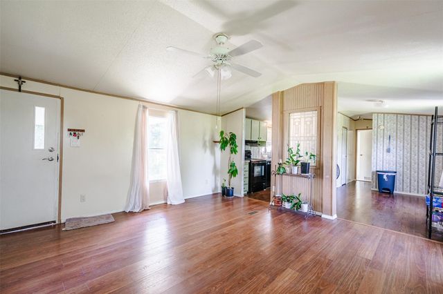 278 Forister Ranch DR, Dale, TX 78616