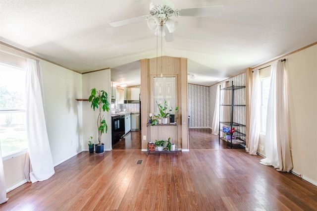 278 Forister Ranch DR, Dale, TX 78616