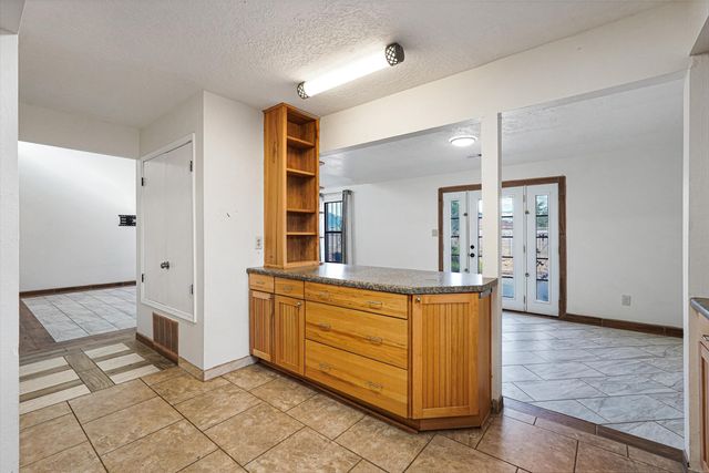 868 Campfire Road SE, Rio Rancho, NM 87124