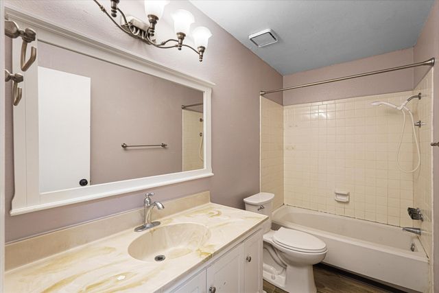868 Campfire Road SE, Rio Rancho, NM 87124