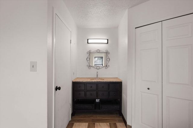 868 Campfire Road SE, Rio Rancho, NM 87124