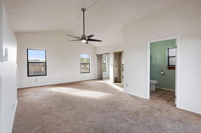 868 Campfire Road SE, Rio Rancho, NM 87124
