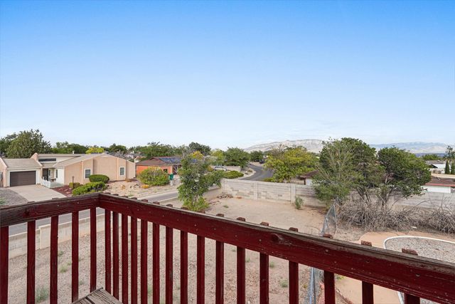 868 Campfire Road SE, Rio Rancho, NM 87124