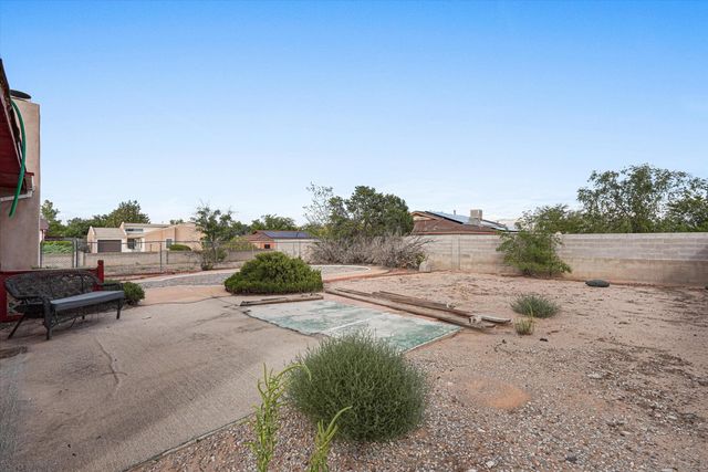 868 Campfire Road SE, Rio Rancho, NM 87124