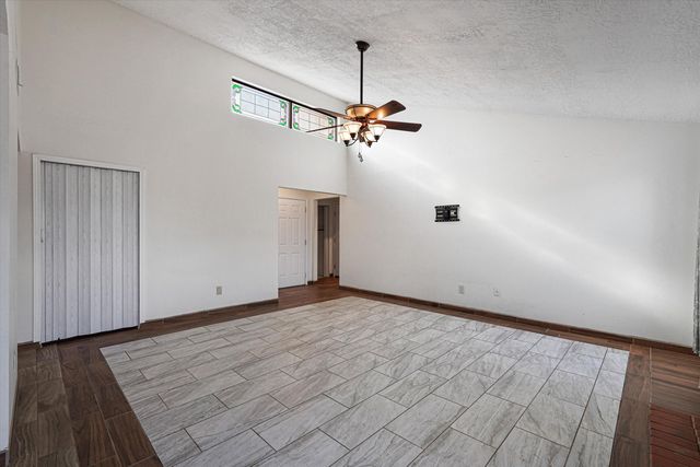 868 Campfire Road SE, Rio Rancho, NM 87124