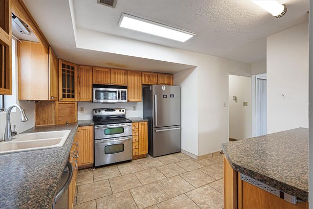 868 Campfire Road SE, Rio Rancho, NM 87124