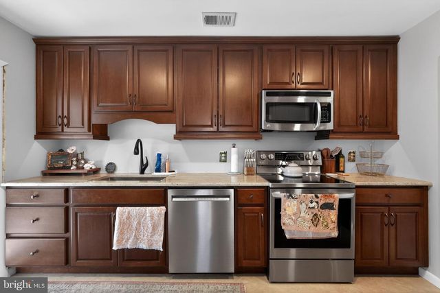 506 ARCH ST, Delran, NJ 08075