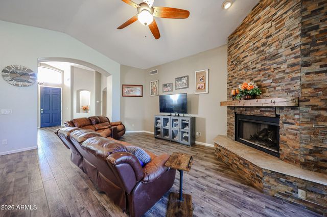 4730 N GREENVIEW Circle W, Litchfield Park, AZ 85340
