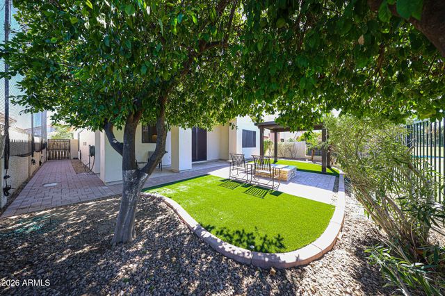 4730 N GREENVIEW Circle W, Litchfield Park, AZ 85340