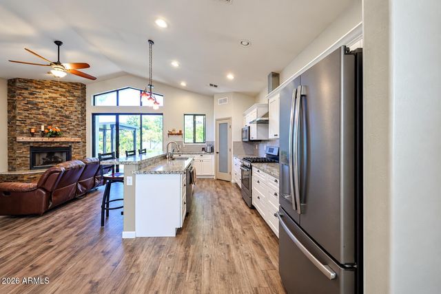 4730 N GREENVIEW Circle W, Litchfield Park, AZ 85340