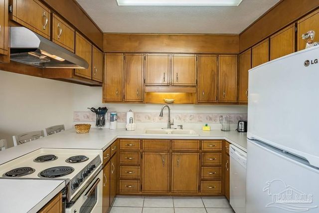 1687 Bulevar Mayor, Pensacola Beach, FL 32561