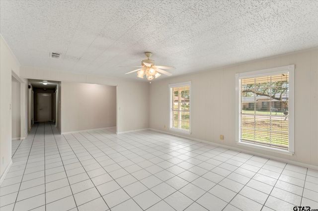 102 Westwood PKWY, Naples, TX 75568