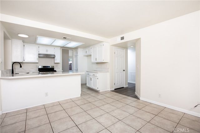 805 Jason Court, Lancaster, CA 93534