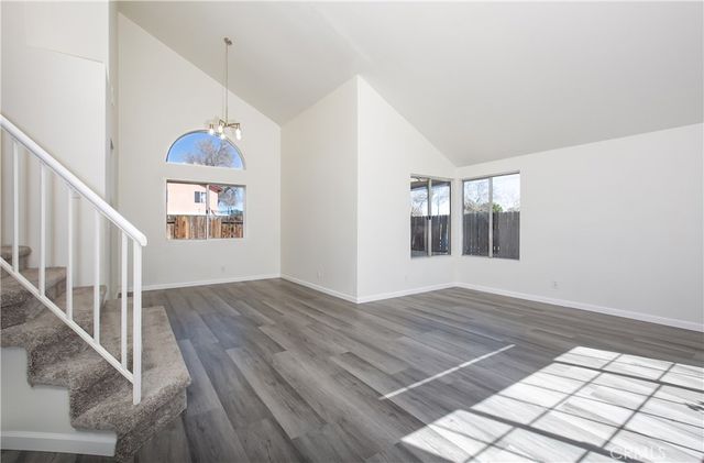 805 Jason Court, Lancaster, CA 93534