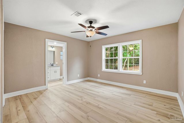 406 Coulter Ave, Cantonment, FL 32533