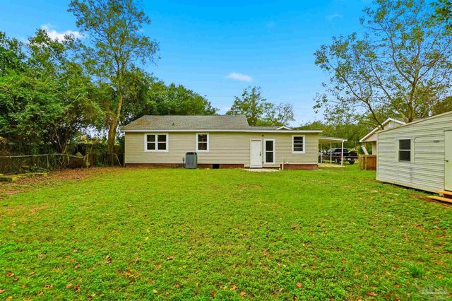 406 Coulter Ave, Cantonment, FL 32533