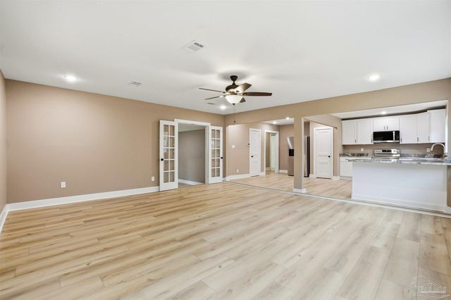 406 Coulter Ave, Cantonment, FL 32533