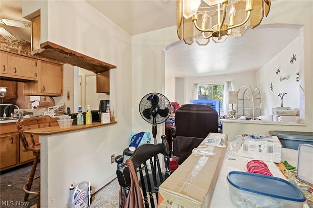 3106 Williamsburg Street NW, Warren, OH 44485