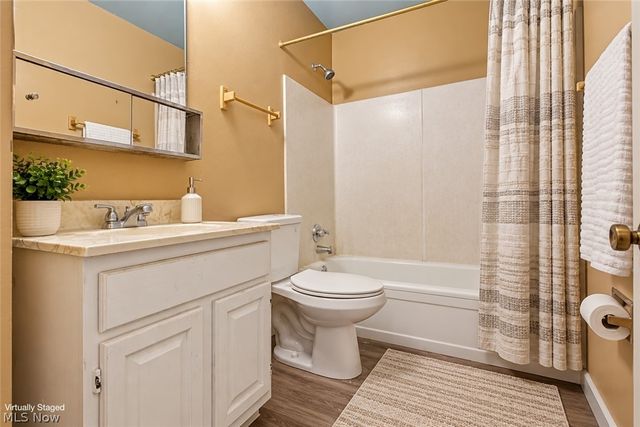 3106 Williamsburg Street NW, Warren, OH 44485
