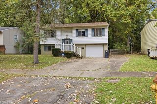 3106 Williamsburg Street NW, Warren, OH 44485