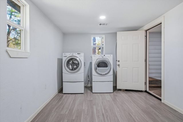 600 M L King Jr Boulevard, Athens, TX 75751