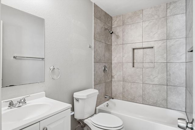 600 M L King Jr Boulevard, Athens, TX 75751