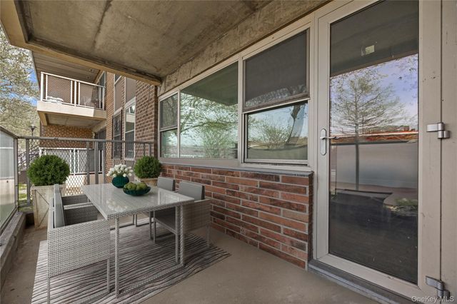 1050 Vermont Street 4B, Brooklyn, NY 11207