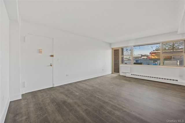 1050 Vermont Street 4B, Brooklyn, NY 11207