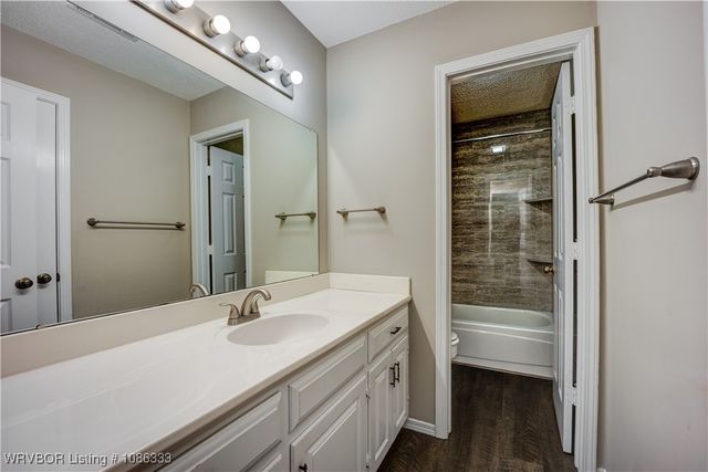 7906 Valley Forge Road, Fort Smith, AR 72903