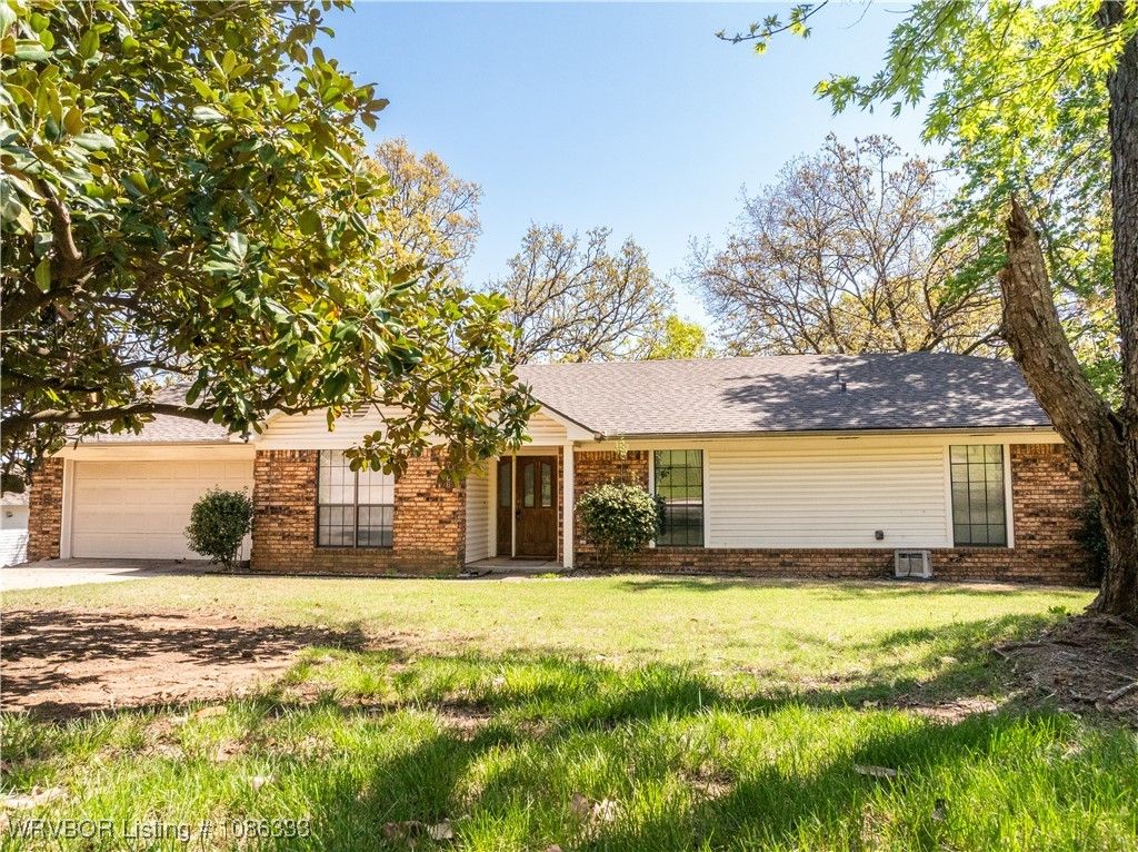 7906 Valley Forge Road, Fort Smith, AR 72903