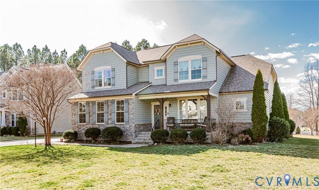 11900 James Overlook Ct, Chester, VA 23836