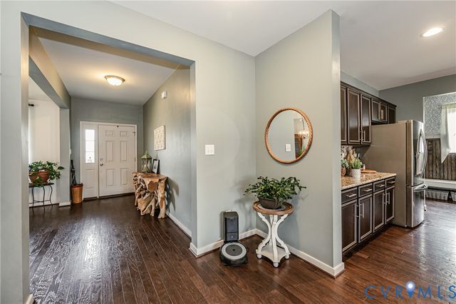 11900 James Overlook Ct, Chester, VA 23836