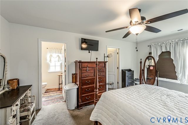 11900 James Overlook Ct, Chester, VA 23836
