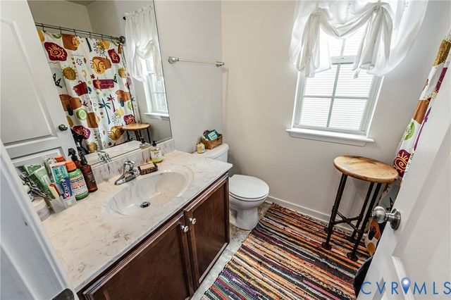 11900 James Overlook Ct, Chester, VA 23836