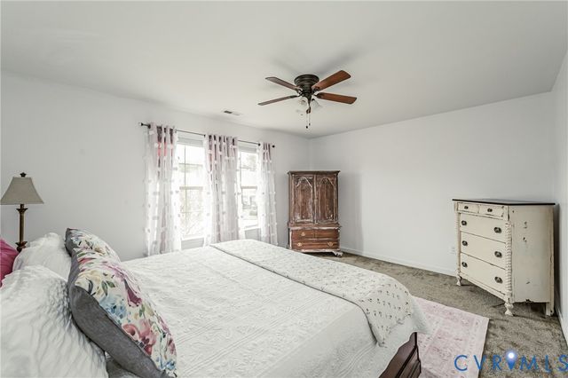 11900 James Overlook Ct, Chester, VA 23836