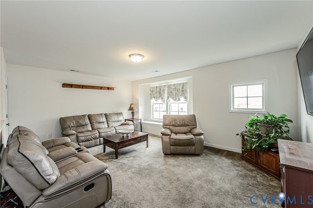 11900 James Overlook Ct, Chester, VA 23836