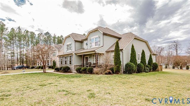 11900 James Overlook Ct, Chester, VA 23836