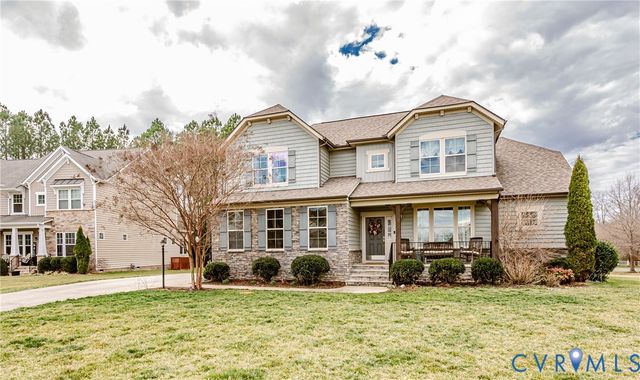 11900 James Overlook Ct, Chester, VA 23836