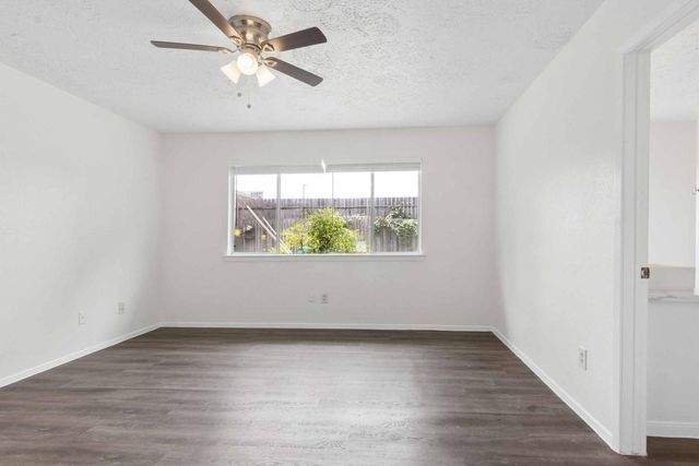 10411 Rabbit Oak Drive, Houston, TX 77065